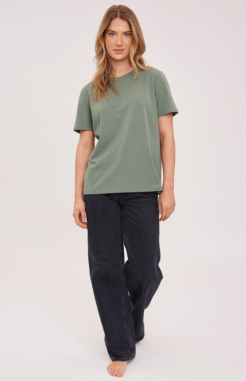 Victoria Tee