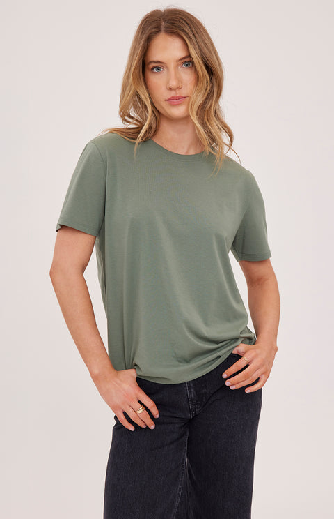 Victoria Tee