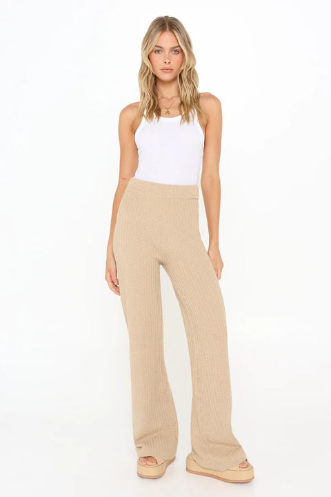 Mia Pant