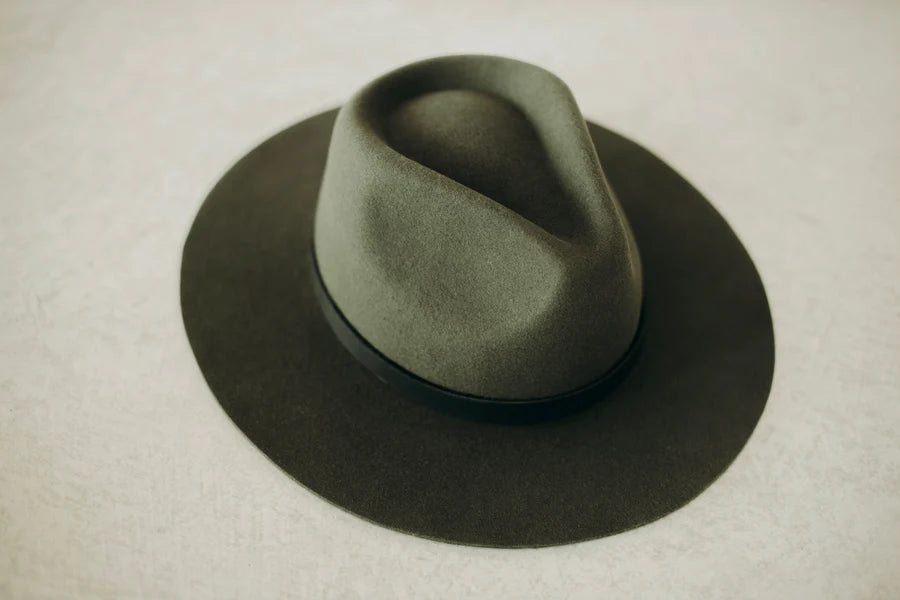 Sloane | Classic Rancher | Dark Olive